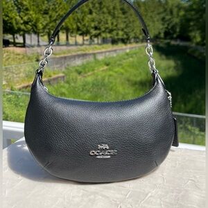 COACH Small Payton In Black Leather CN011